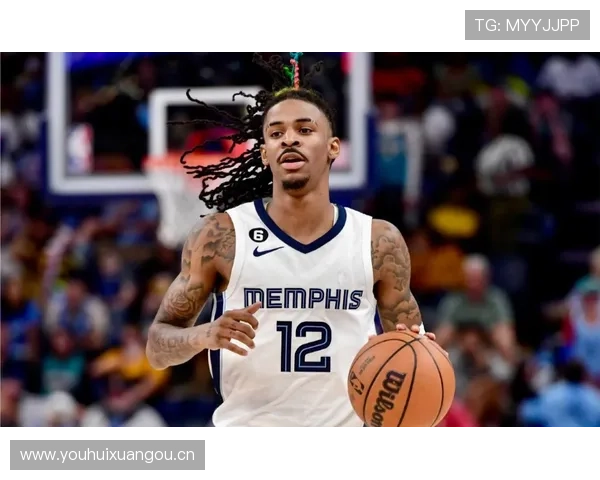 贾·莫兰特最新出街照，珠宝一闪我工资直接下线